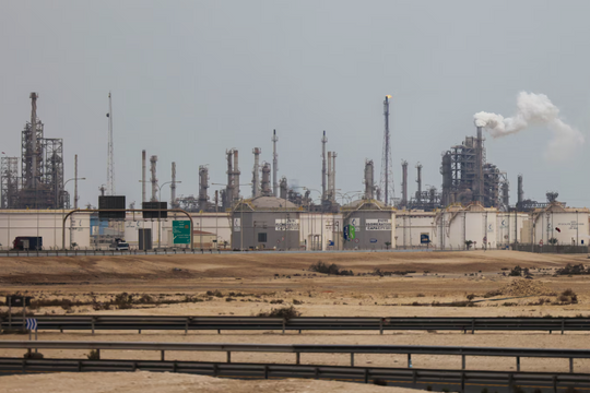 Chiến sự Mỹ - Iran ‘nóng như lửa’, xuất khẩu LNG của toàn thế giới lao dốc không phanh