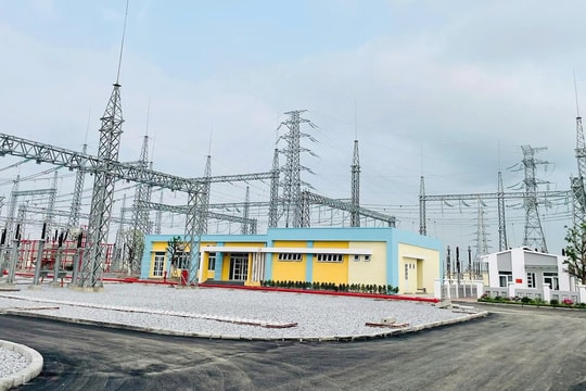EVN đóng điện thành công dự án 220kV quan trọng của miền Bắc