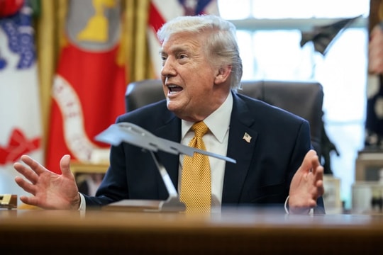 Tối hậu thư 48 giờ và cú 'quay xe' của ông Trump: Thị trường đảo chiều, lộ rõ hai kiểu nhà đầu tư