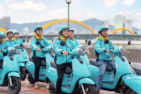 Xanh SM 'phả hơi nóng' vào xe máy xăng công nghệ: Tung gói miễn phí thuê, đổi pin trong 3 năm, tặng 500.000 đồng cho người mới