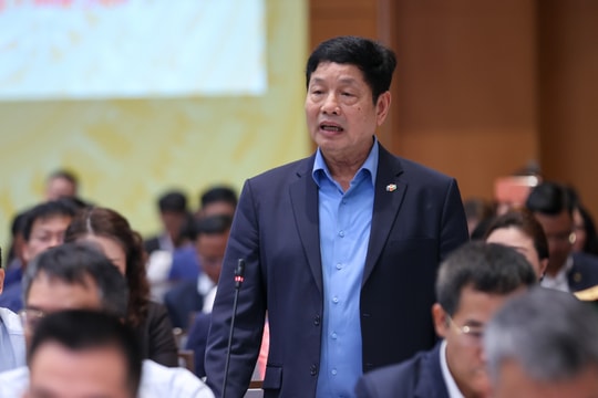 Ông Trương Gia Bình nói về 'cơn sóng thần' chưa từng có và điều doanh nghiệp Việt cần làm để không bị bỏ lại