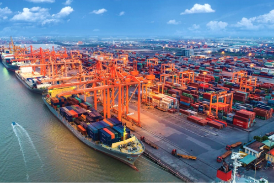 HSBC: Việt Nam hưởng lợi từ làn sóng AI giữa biến động năng lượng toàn cầu