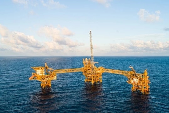 Giá thuê giàn cao trong bối cảnh khối lượng công việc đã ký gia tăng ở mảng khoan dầu khí