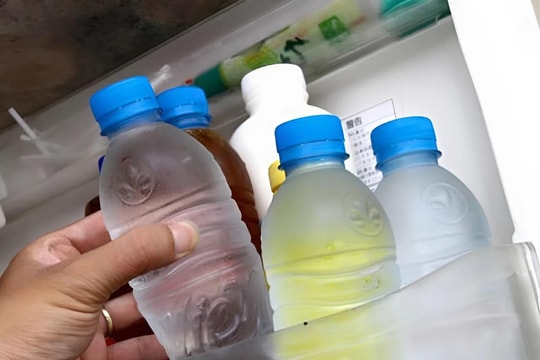 Cảnh báo quan trọng đến toàn bộ các gia đình đang uống nước đun sôi để nguội