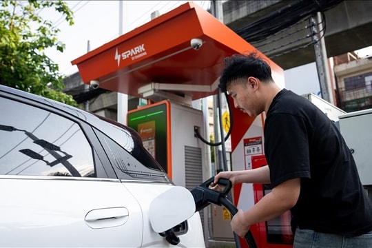 Giá xăng lên cao kỷ lục hơn 45.000 đồng/lít, Thái Lan muốn học theo Việt Nam giảm thuế tiêu thụ đặc biệt