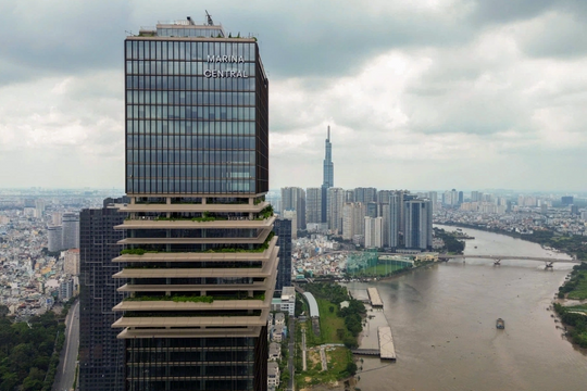 Đại gia bất động sản báo lỗ hơn 5.000 tỷ, sang tay tòa tháp Saigon Marina IFC trên 'đất vàng' Ba Son