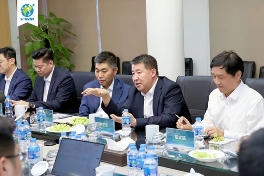 Chủ tịch tập đoàn xe tải hàng đầu Trung Quốc sang Việt Nam bàn chuyện xây nhà máy quy mô 10.000 xe/năm