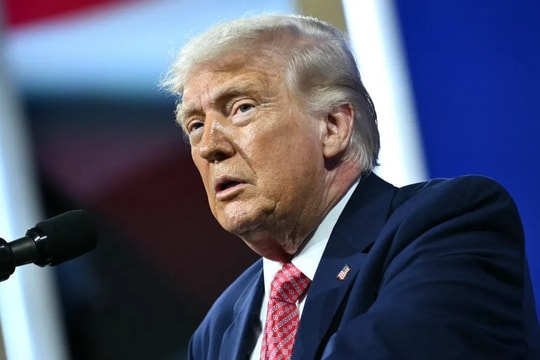 Ông Trump công kích Anh và Pháp: 'Mỹ sẽ không giúp các vị nữa'