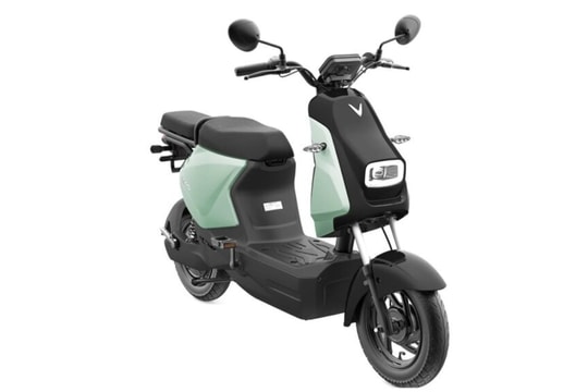 Dưới 14 triệu đồng, VinFast Amio 2026 dùng pin LFP thách thức thị trường xe máy điện học sinh