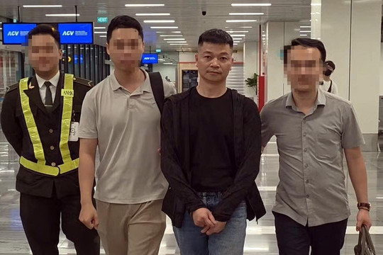 Khống chế, bắt khẩn cấp Nguyễn Tài Minh ngay tại sân bay