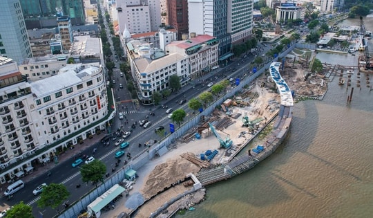 TP giàu nhất Việt Nam sắp hoàn thiện cầu đi bộ vượt sông 1.000 tỷ: Kiến trúc lá dừa nước, doanh nghiệp thực phẩm tài trợ kinh phí