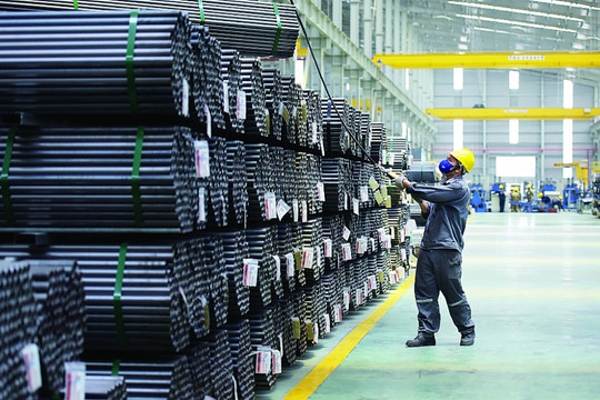 Hòa Phát, Hoa Sen, Nam Kim... đồng loạt tăng giá thép sau động thái từ Bộ Công Thương