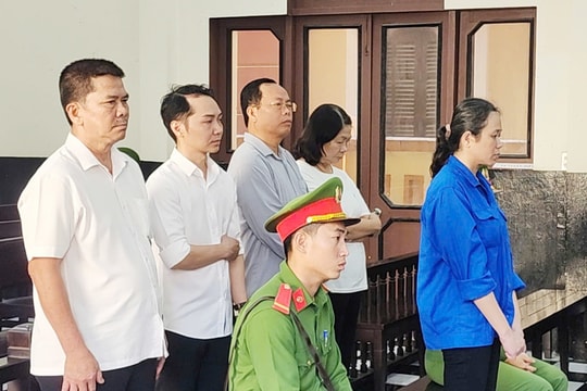 Tuyên án một Trưởng cửa hàng xăng dầu 7 năm tù
