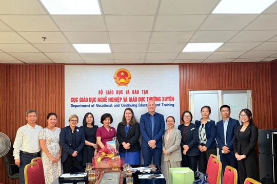 Quốc gia top 5 thế giới về giáo dục đại học ‘mở toang cửa’ đón sinh viên Việt Nam, xét tuyển thẳng với học bạ từ 7.0 và cấp học bổng ngay khi trúng tuyển