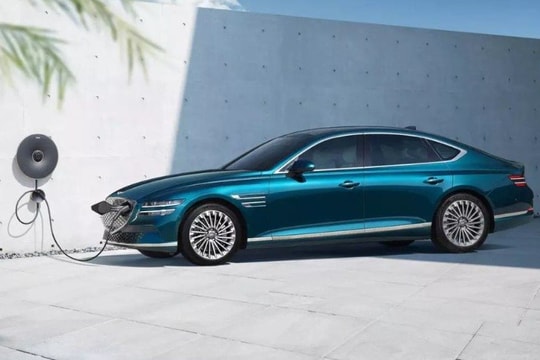 Bán xe dùng pin Farasis nhưng quảng cáo là CATL, Mercedes-Benz lĩnh án phạt kỷ lục