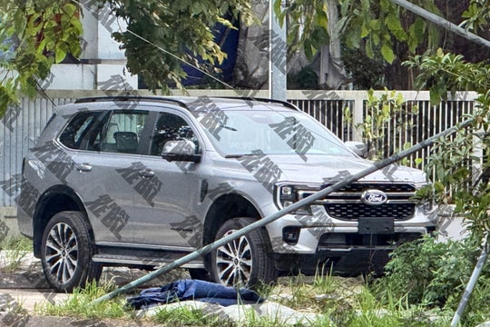Ford Việt Nam úp mở xe mới đầu tháng 5: Ranger nâng cấp gần như chắc chắn, vẫn còn 'át chủ bài' chưa lộ diện