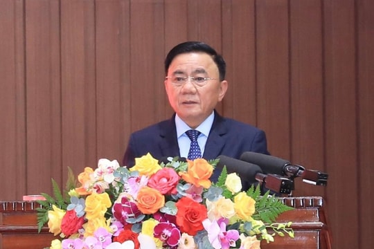 Bộ Chính trị: Nghiên cứu tổng kết, sửa đổi tổng thể Hiến pháp năm 2013