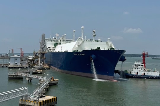 Doanh nghiệp giảm phụ thuộc Trung Đông, chuyển hướng nhập xăng dầu, LNG