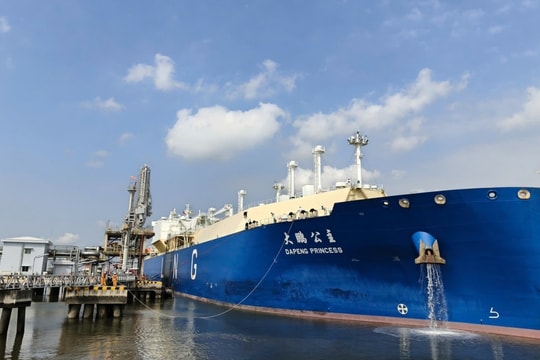 60.000 tấn LNG mới về kho của PV GAS