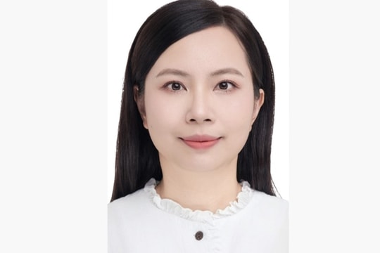 Nữ Phó Giáo sư trẻ nhất Việt Nam quê đất cảng tốt nghiệp Tiến sĩ Toán ở Pháp năm 26 tuổi, hiện đang vừa nghiên cứu vừa miệt mài truyền dạy tri thức