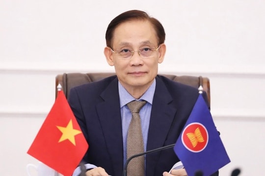 ASEAN kêu gọi đảm bảo lưu thông thông suốt tại eo biển Hormuz