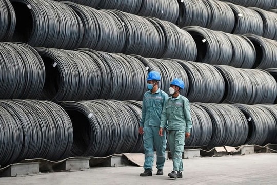 16 triệu tấn thép ngoại tràn vào Việt Nam, động thái trong 48 giờ tới có thể hỗ trợ Hòa Phát (HPG) và toàn ngành