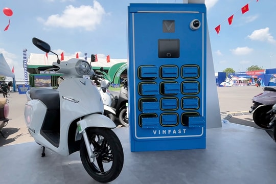 VinFast công bố giá thuê pin mới dành cho xe máy điện