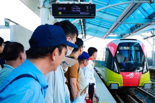 Đề xuất miễn phí vé xe buýt và đường sắt đô thị tại Hà Nội dịp nghỉ lễ 30/4 - 1/5
