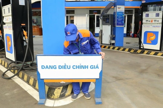 Giá xăng, dầu giảm mạnh hàng chục nghìn đồng, Bộ Công Thương nói rõ nguyên nhân