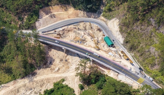 Chính thức thông xe cầu cạn vượt vực sâu ở Đà Lạt