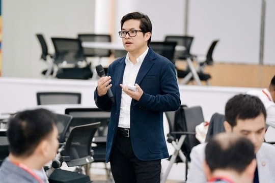 Giáo sư 36 tuổi quê 'công tử Bạc Liêu' là người Việt Nam đầu tiên lập kỳ tích về AI, hiện công tác tại ĐH Texas (Mỹ) và luôn ‘giúp sức’ cho sinh viên Việt Nam