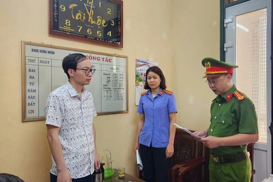 Khởi tố Phó Giám đốc một bệnh viện lớn