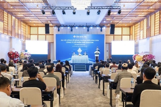 Nam Kim (NKG): Nhà máy 6.200 tỷ đồng đã ra lò cuộn thép đầu tiên, sản xuất phân khúc 'Việt Nam ít ai làm'