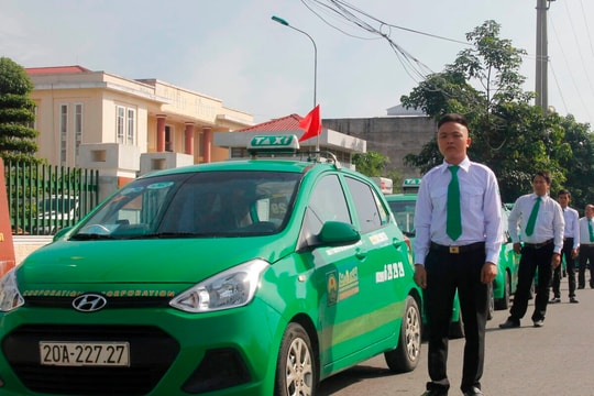 Ngân hàng thông báo thu giữ loạt ô tô VinFast của taxi Mai Linh để xử lý nợ