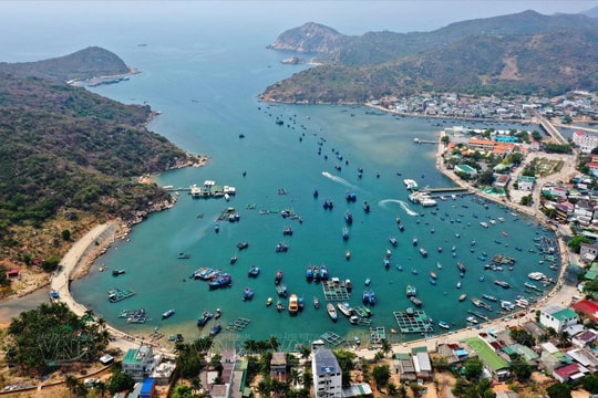 Việt Nam sắp có sân bay đầu tiên xây trên mặt biển: Nằm ở tỉnh có đường bờ biển dài nhất cả nước, sở hữu vịnh biển được ví là 'Địa Trung Hải' thu nhỏ