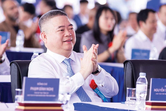 Loạt đại gia rót trăm nghìn tỷ làm thép, thị trường đứng trước nguy cơ 'thừa hàng'