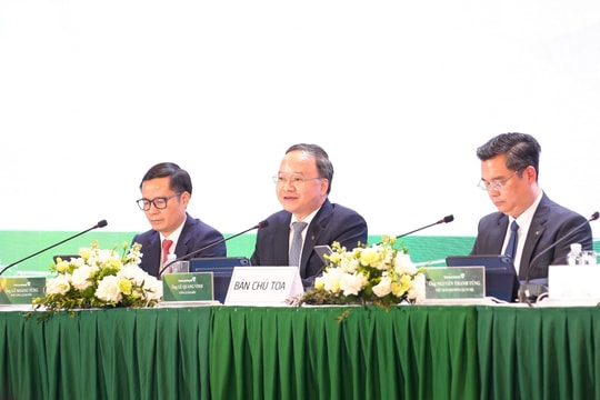 Sếp Vietcombank thẳng thắn nói về cuộc đua lãi suất từ nay đến cuối năm