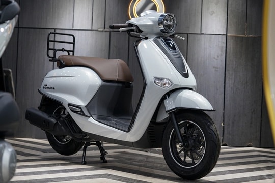 Chỉ với 43 triệu đồng, khách hàng có thể sử dụng xe tay ga mới của Honda đẹp như Vespa