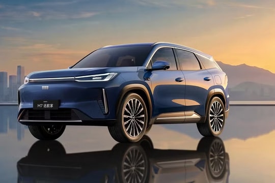Cùng cỡ với Mazda CX-5, mẫu SUV giá 460 triệu vừa ra mắt ngày 28/4: Chỉ 4,73 lít/100km, thiết kế hiện đại, nội thất ốp vân gỗ, hỗ trợ lái tự động