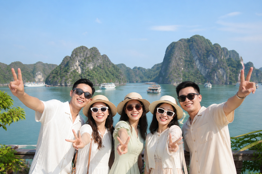 Cảnh báo khẩn: Những người chụp ảnh ‘giơ tay chữ V’ có nguy cơ bị lộ dấu vân tay