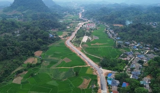 Chỉ 2 tuần nữa, chính thức thông xe tuyến đường cách mạng trăm tỷ kết nối đến ‘Thủ đô kháng chiến’
