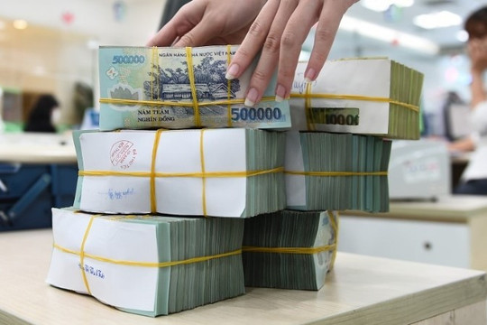Lãi suất huy động tiếp tục giảm