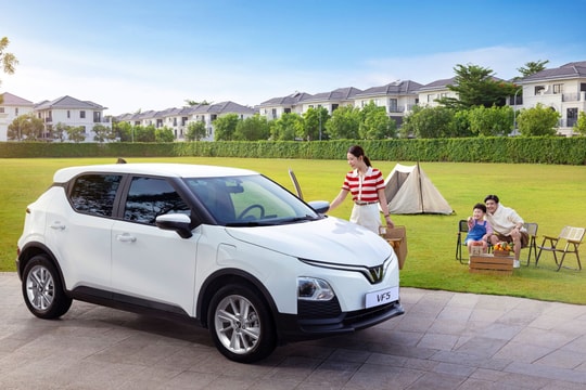 Công năng như xe hạng B, giá lăn bánh thấp hơn A-SUV: Tài xế công nghệ khẳng định đi VinFast VF 5 'chỉ tốn tiền rửa xe'