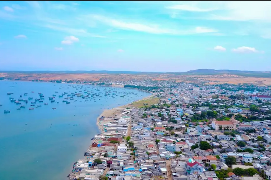 'Tiểu sa mạc' của Việt Nam được tạp chí nước Mỹ vinh danh là 'kỳ quan', từng khiến cộng đồng mạng quốc tế truy tìm vì quá đẹp