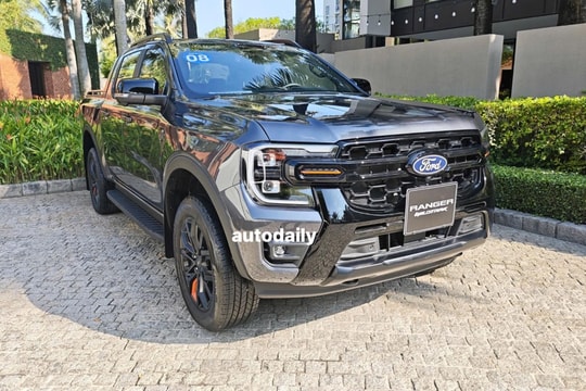 Ford Ranger có thêm bản máy V6 mạnh 250 mã lực về Việt Nam, sẵn sàng 'nuốt' mọi địa hình, liệu có khiến Hilux, Triton 'run rẩy'?