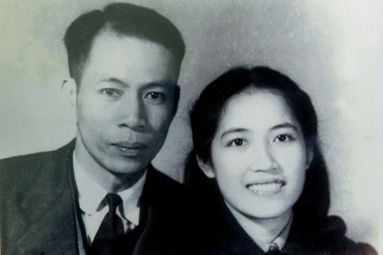 Nữ Giáo sư là 'cô dâu Điện Biên', có chồng Trung tướng, kết hôn ngay tại hầm Đờ Cát