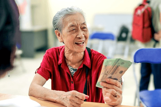 Ngay cuối tuần này, cách tính lương hưu sẽ thay đổi hoàn toàn, người lao động cần chú ý