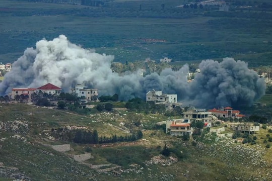 Israel nối lại các cuộc tấn công Li-băng, tuyên bố hạ chỉ huy Hezbollah