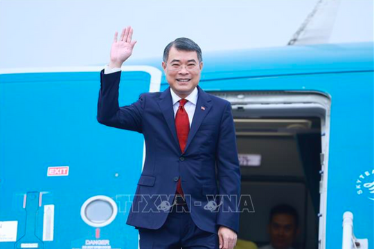 Thủ tướng Lê Minh Hưng lên đường dự hội nghị cấp cao ASEAN