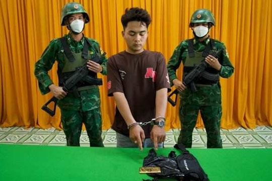 Bắt Nguyễn Văn Khanh ngay tại biên giới, tịch thu hơn 260 chỉ vàng